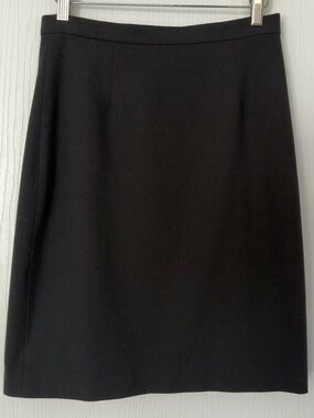 Elegant Black A-Line Skirt | L.K. Bennett | Size 4 | Classic Workwear Chic